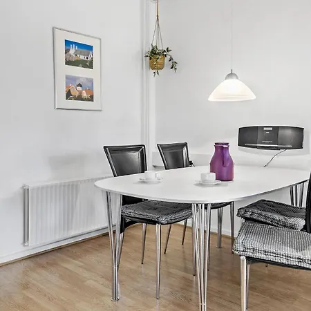 1 Bedroom Lovely In Апартаменты Нексё