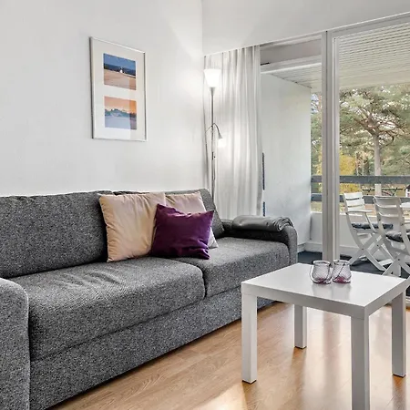 Апартаменты 1 Bedroom Lovely In