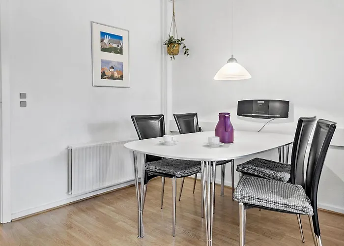 1 Bedroom Lovely In Апартаменты Нексё