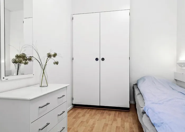 1 Bedroom Lovely In Апартаменты *